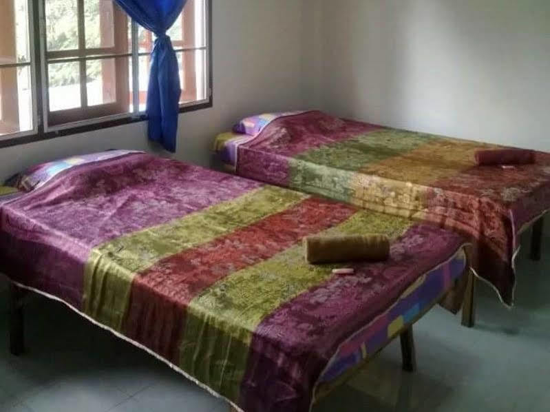 快乐旅馆小屋 素可泰 外观 照片