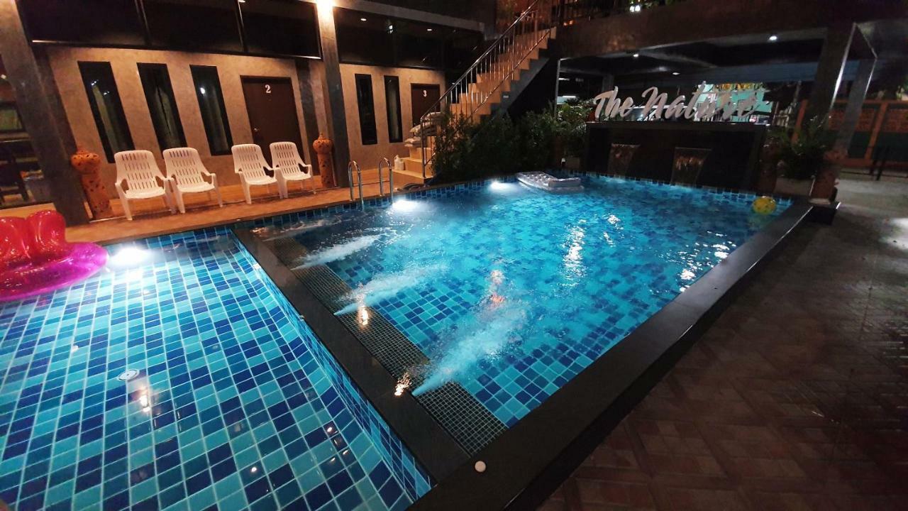快乐旅馆小屋 素可泰 外观 照片